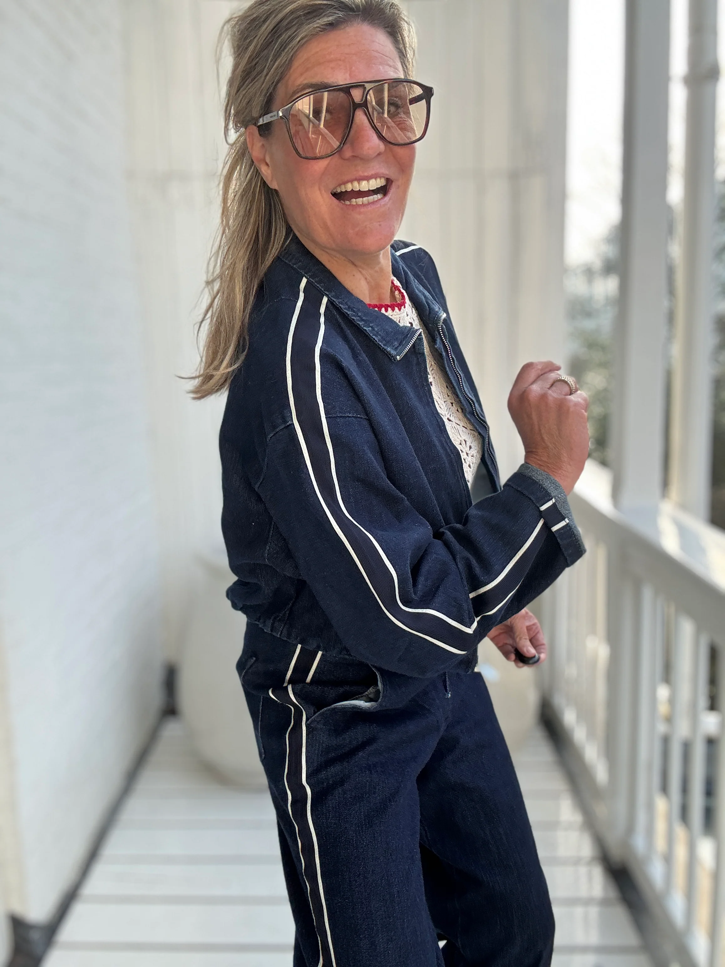 Bomber - Julia - Image 3